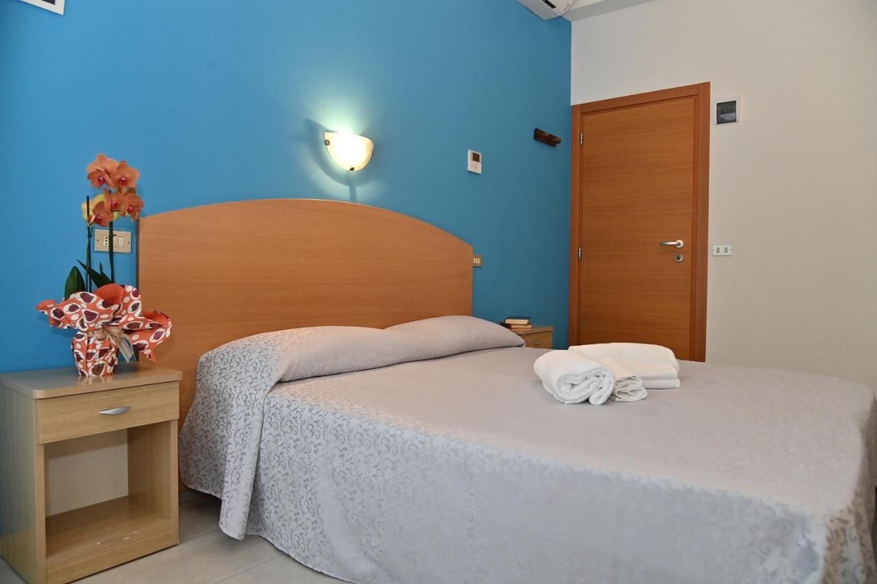 Hotel Italy 미사노아드리아티코 외부 사진