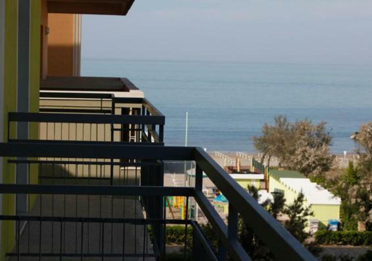 Hotel Italy 미사노아드리아티코 외부 사진